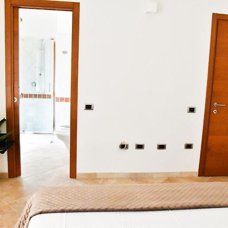 Sunshine Apartment - Appartamento Vicino Al Mare, Cagliari, Sardinia Esterno foto