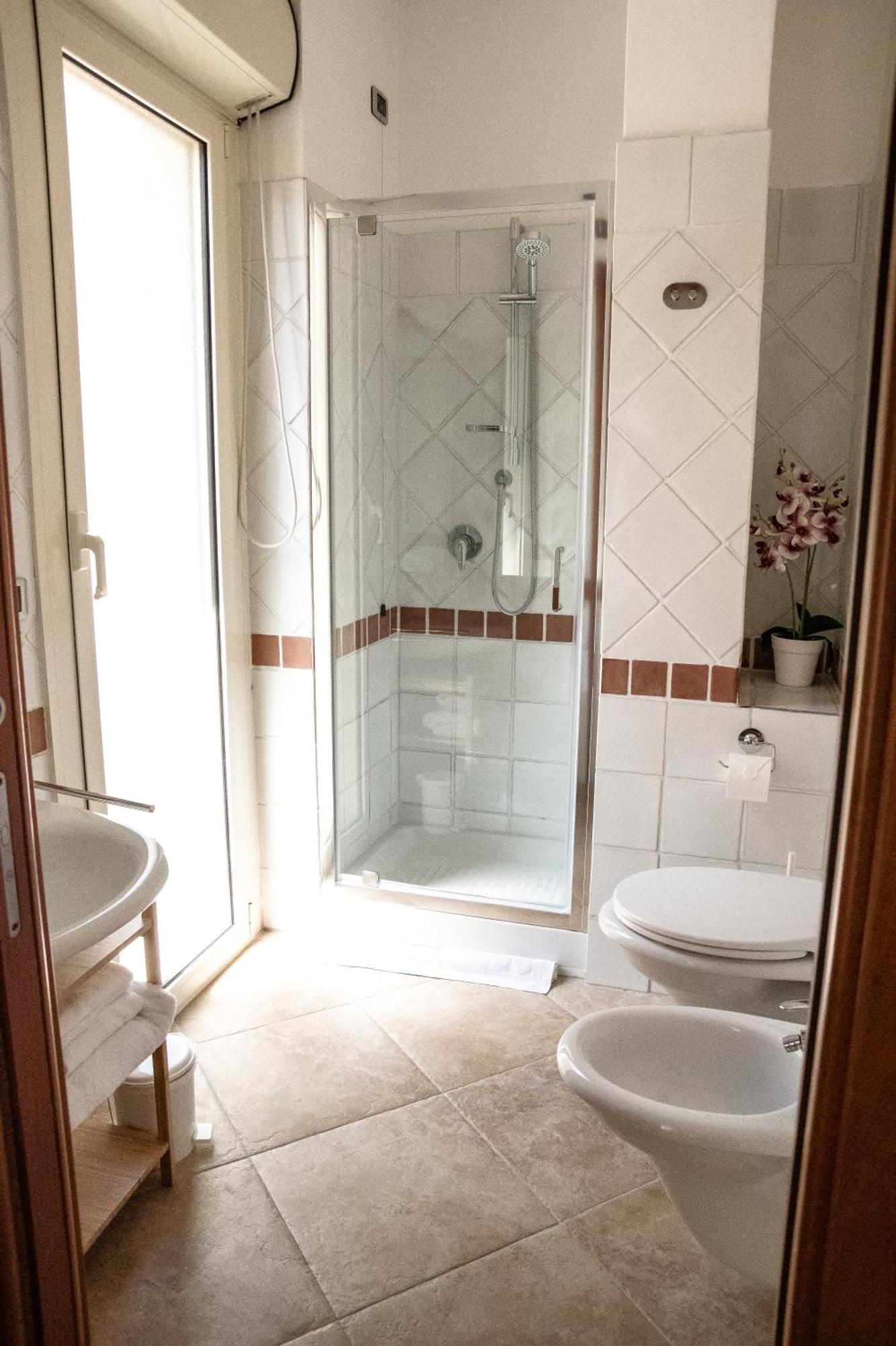 Sunshine Apartment - Appartamento Vicino Al Mare, Cagliari, Sardinia Esterno foto