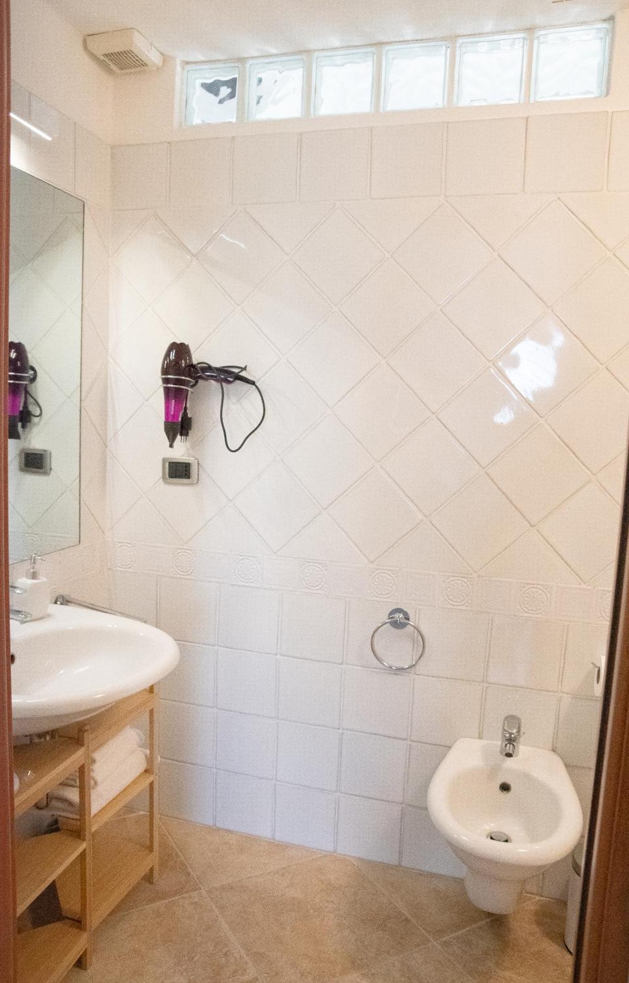Sunshine Apartment - Appartamento Vicino Al Mare, Cagliari, Sardinia Esterno foto